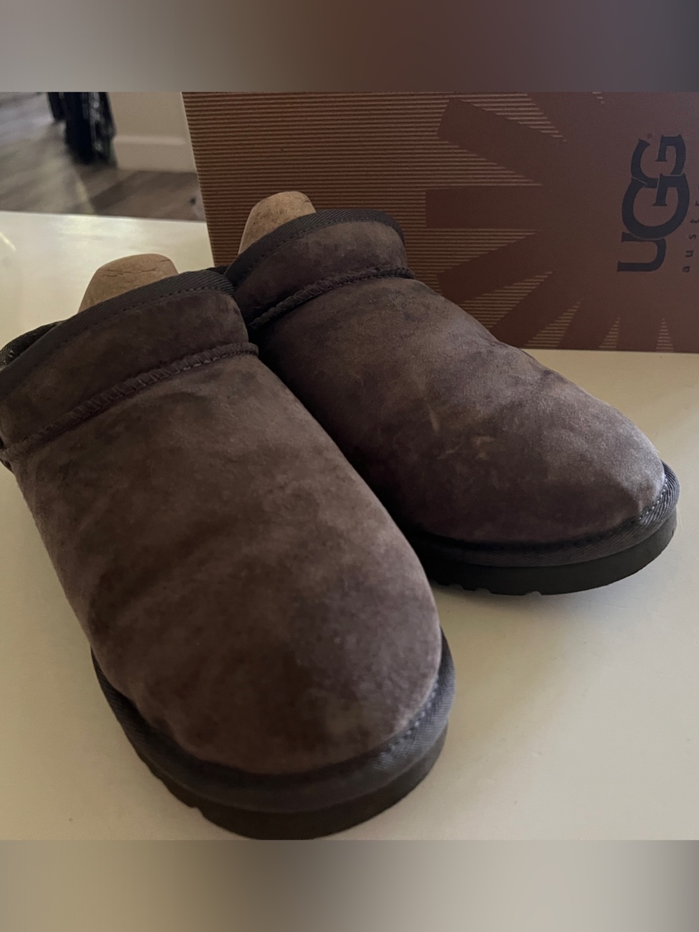 UGG Short Suede Shearling Slip-On - Grey